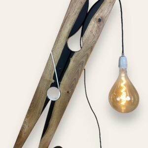 Lampadaire design en bois – L’esprit du détournement