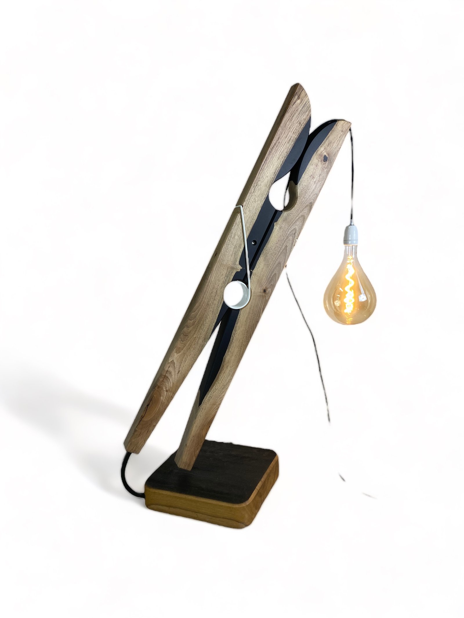Lampadaire design en bois – L’esprit du détournement – Image 5