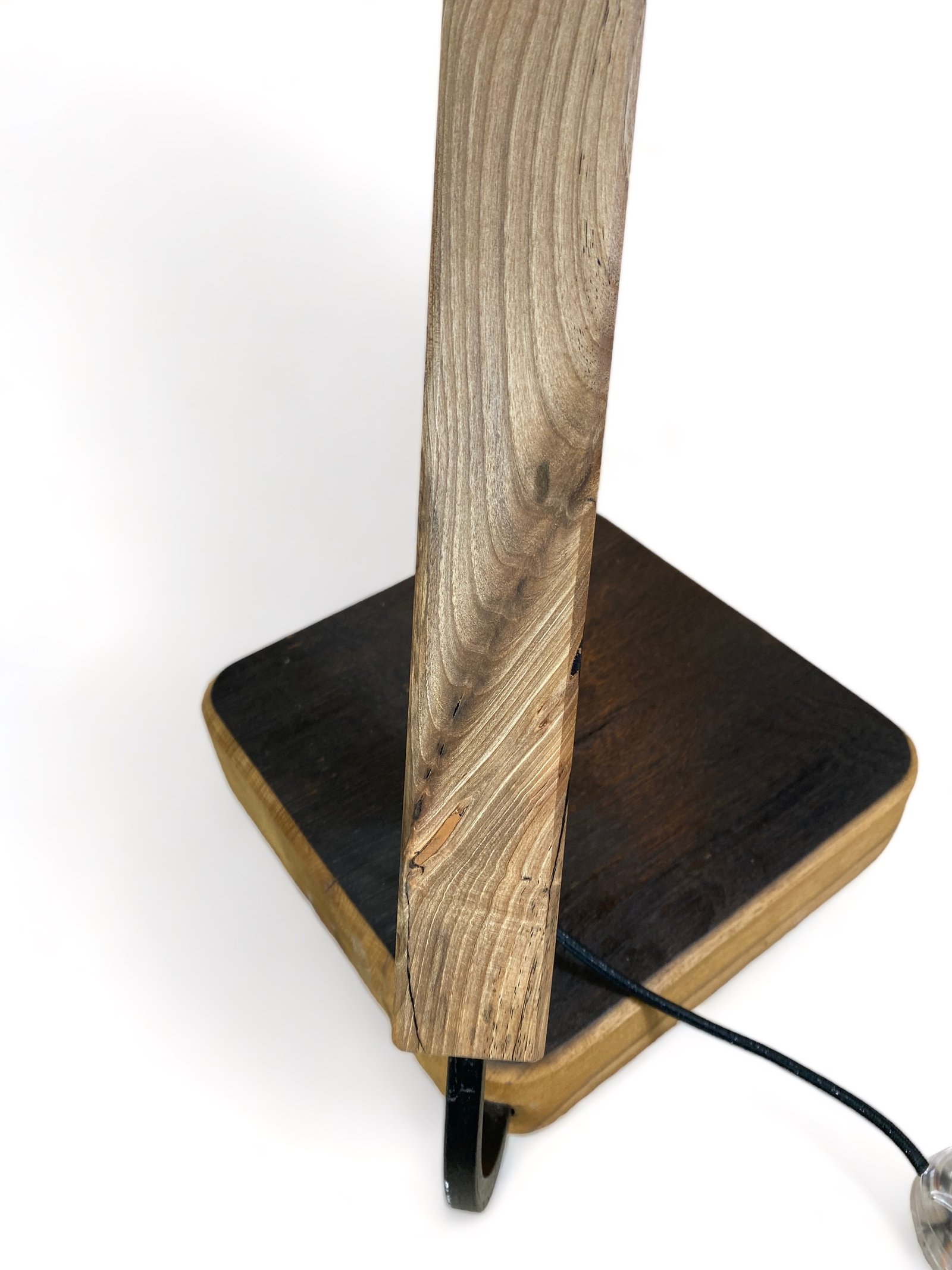 Lampadaire design en bois – L’esprit du détournement – Image 4