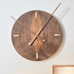 Horloge design en bois