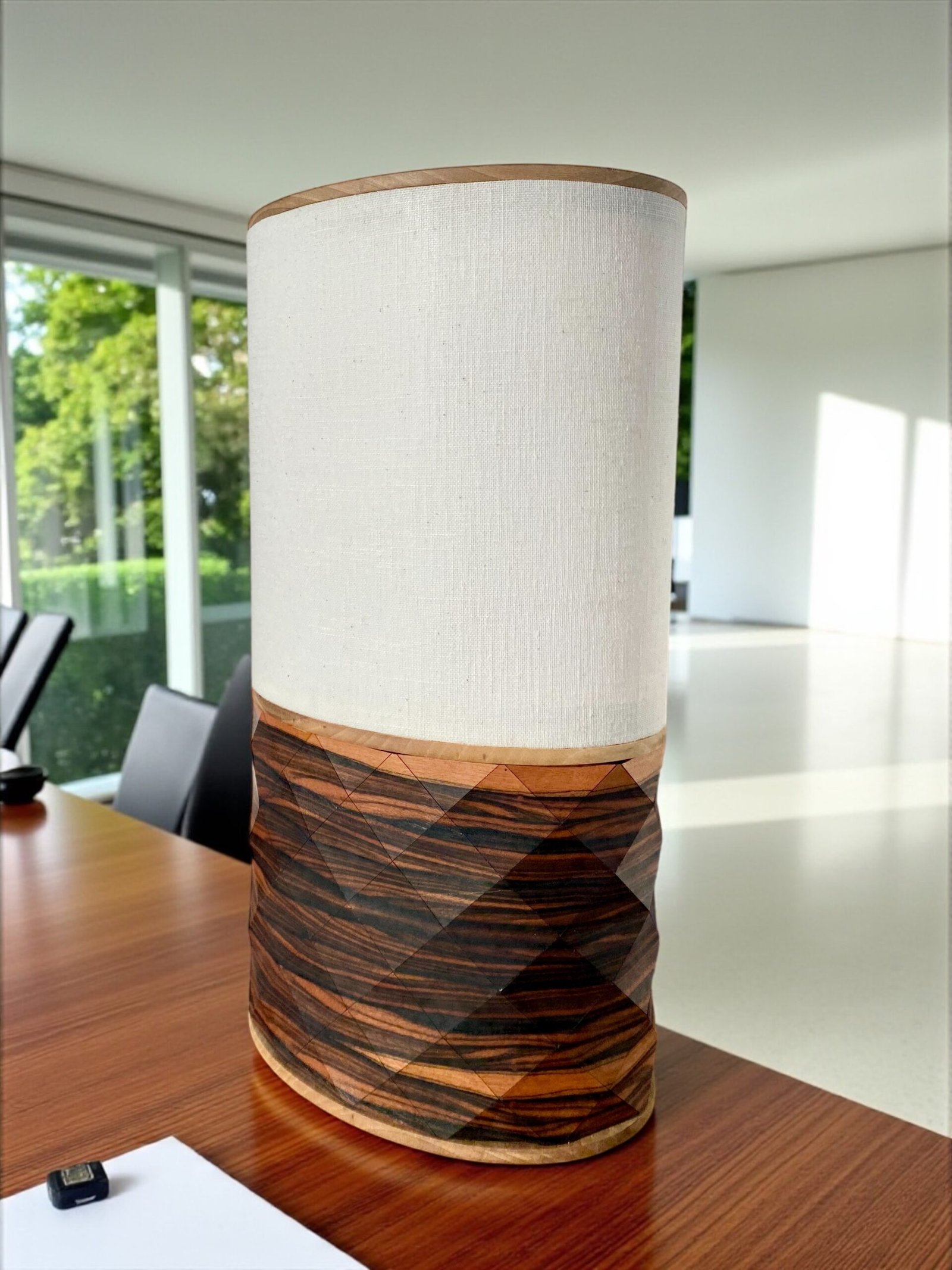 Lampe design en Ebène de Macassar - ELIPSIS