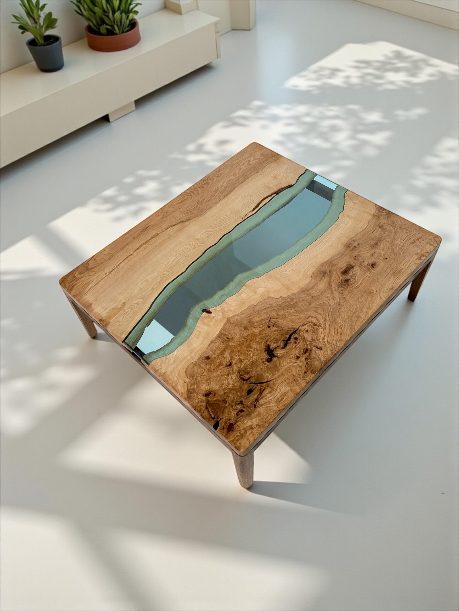 Table basse rivière bois et verre "Ibaïa" – Image 2