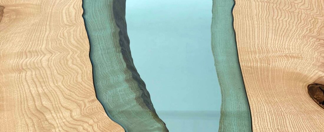 Table basse bois et verre : comment choisir le modèle parfait pour son salon ?