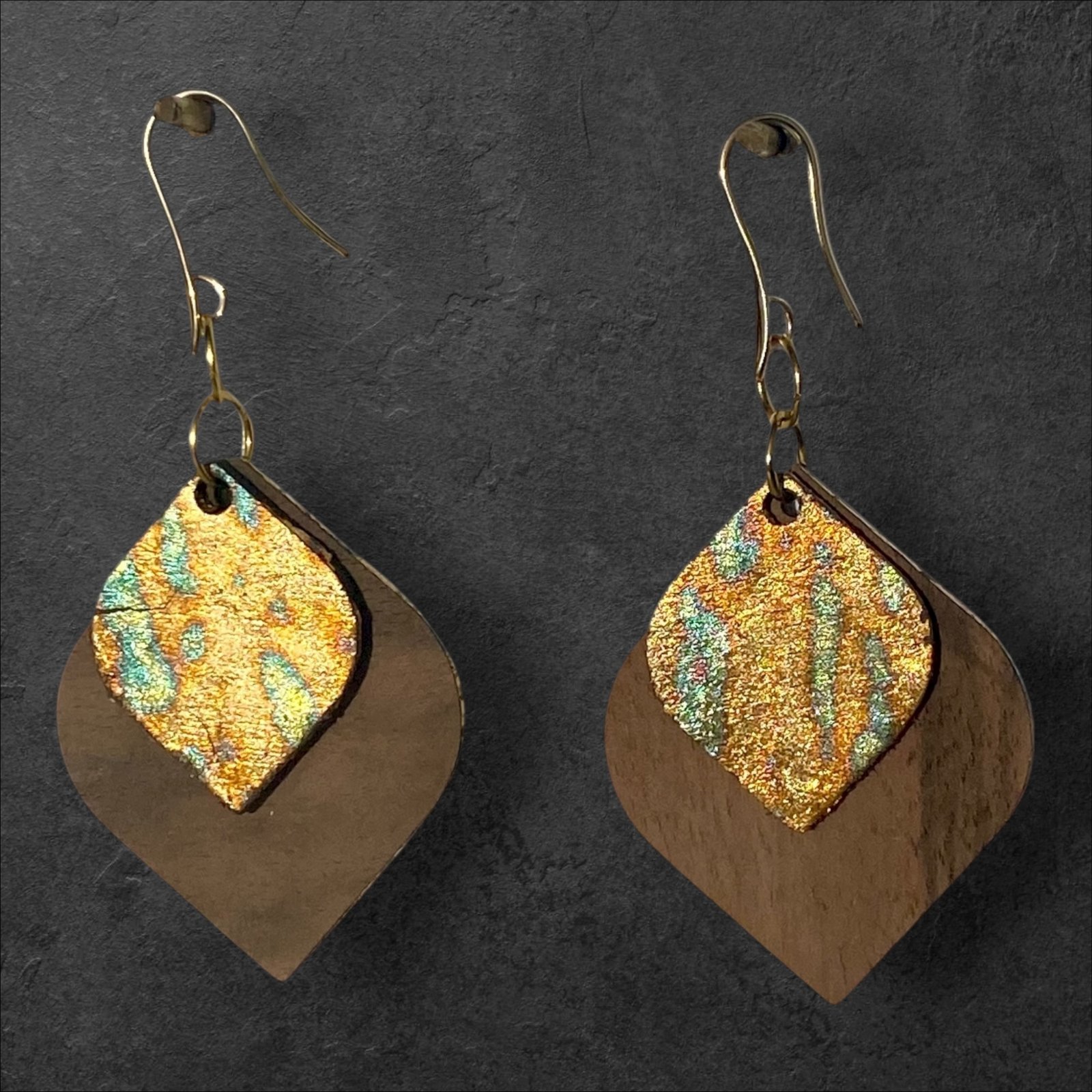 Boucles d'oreilles en bois - Ombra – Image 4